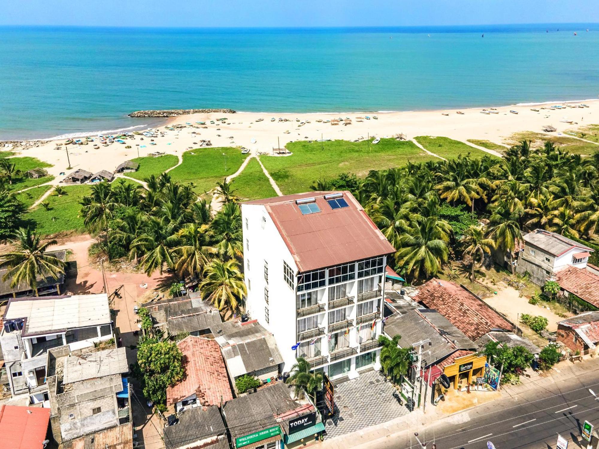Beverly Beach Negombo Exterior foto
